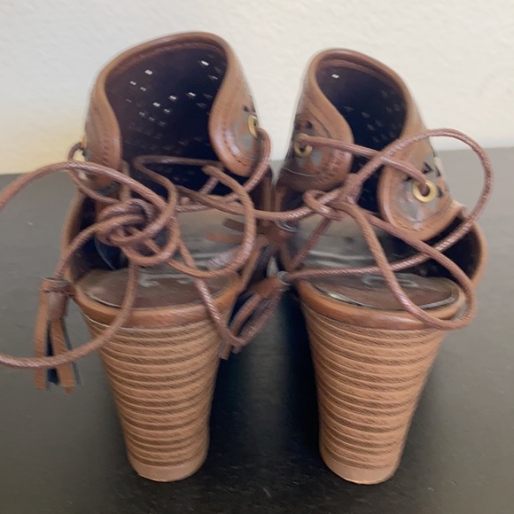 NWOT JG shoes-7 1/2 - Picture 3 of 4